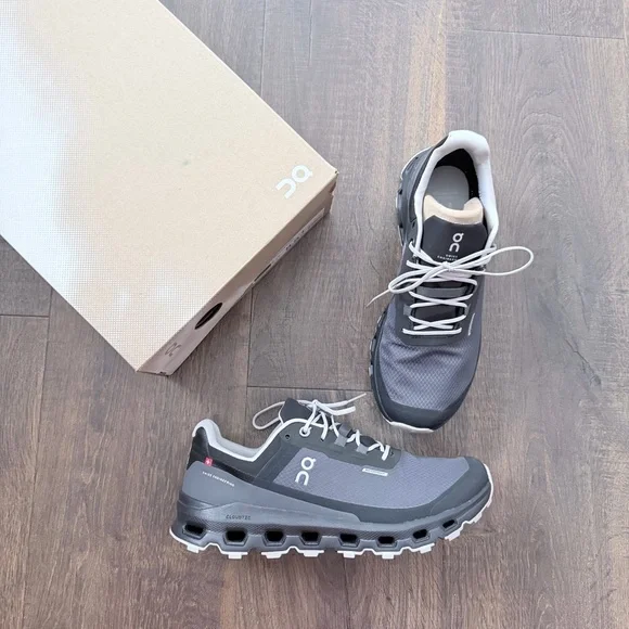 On Cloud Cloudvista Waterproof Running Shoe | 8.5 - Picture 3 of 5